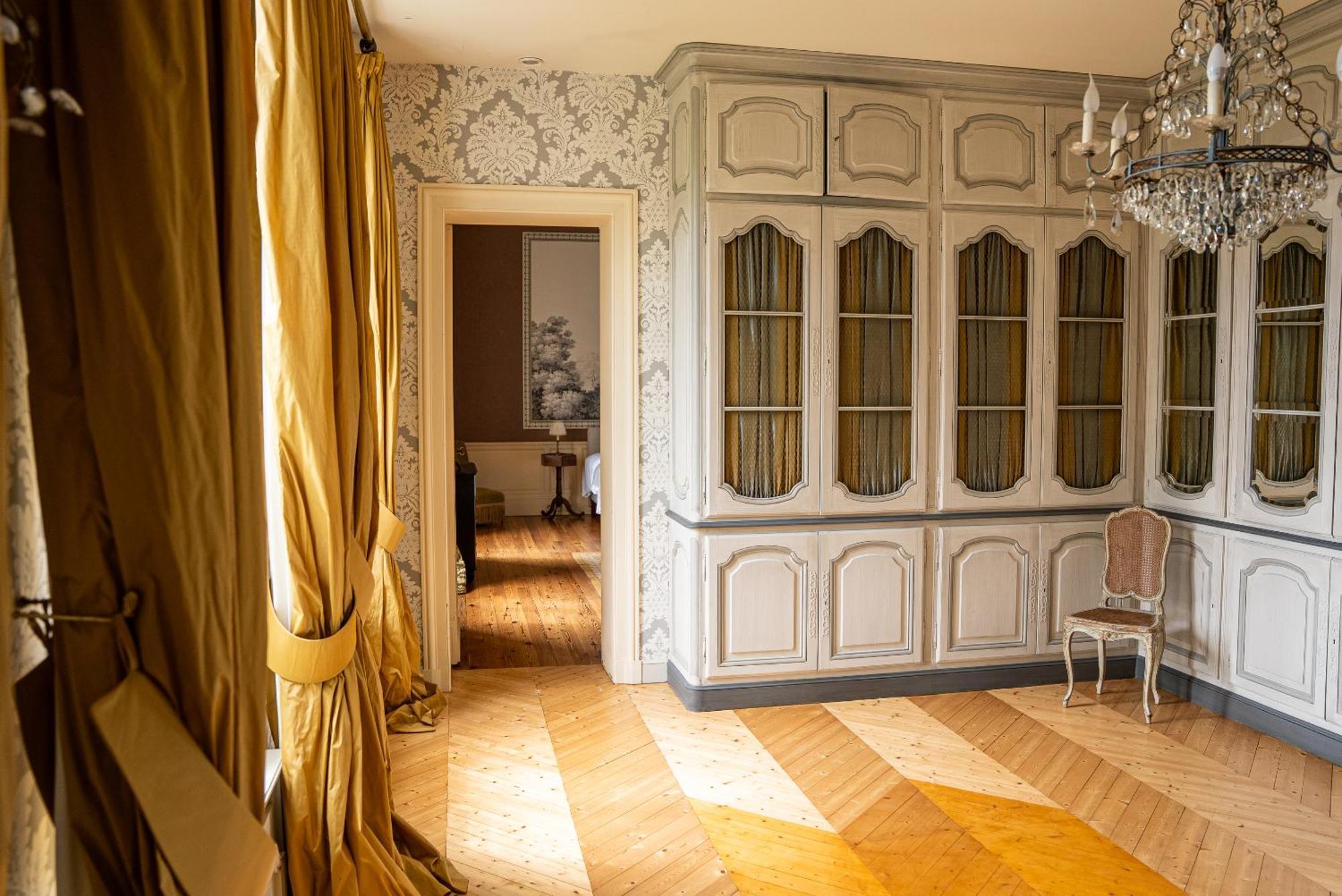 Lussac  Chateau De Lussac الغرفة الصورة