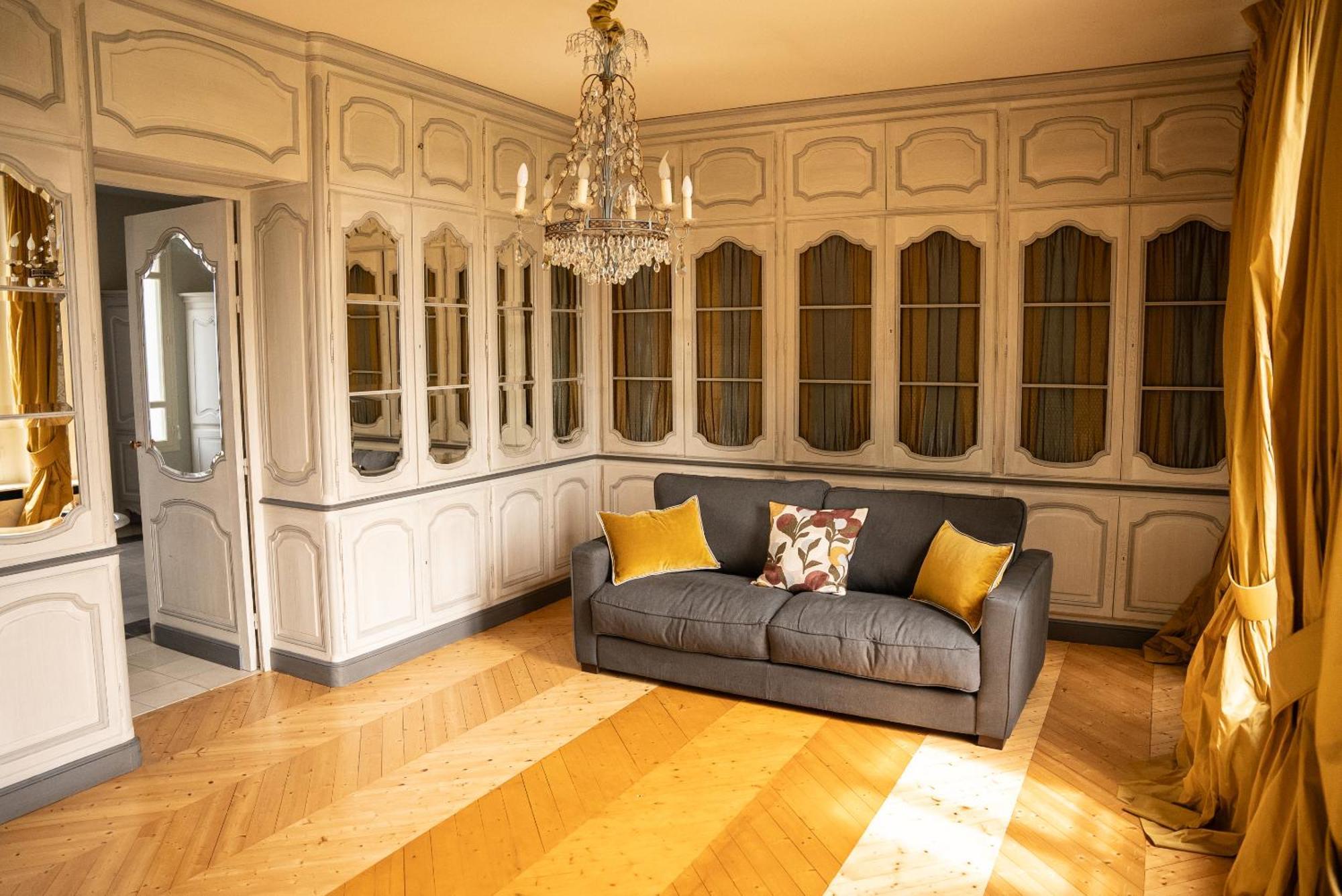Lussac  Chateau De Lussac الغرفة الصورة